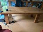 Massief noten houten tafel, Huis en Inrichting, 200 cm of meer, Ophalen of Verzenden, Zo goed als nieuw, Vijf personen of meer