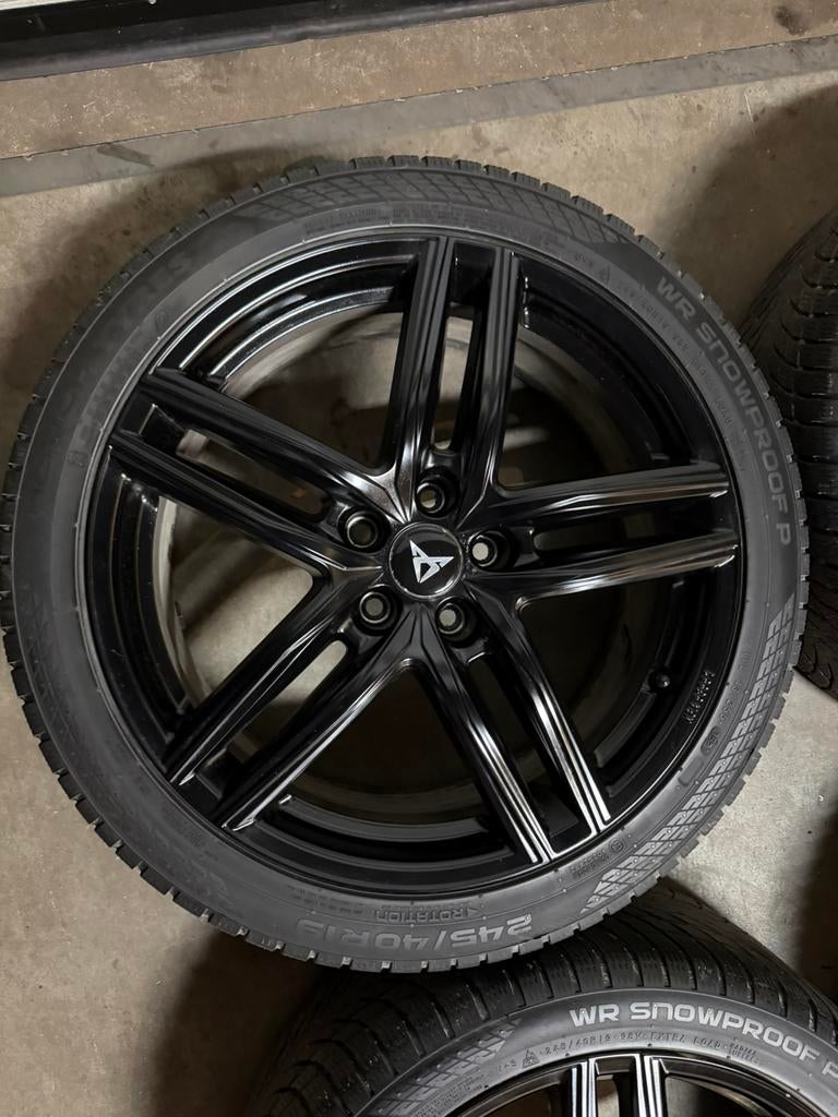 ‼️19” CUPRA FORMENTOR / ATECA winter set. Zeer gave set., Auto-onderdelen, Banden en Velgen, 19 inch, Gebruikt, Banden en Velgen