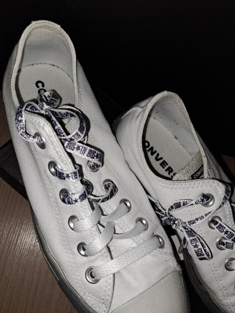 All stars, Kleding | Dames, Schoenen, Wit, Ophalen of Verzenden, Sneakers of Gympen, Zo goed als nieuw