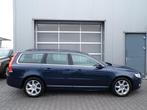 Volvo V70 1.6 T4 Nordic+|Xenon|Cruise|Navi|Cam|Trekh.|PDC|BT, Zwart, 4 cilinders, Blauw, 1600 kg
