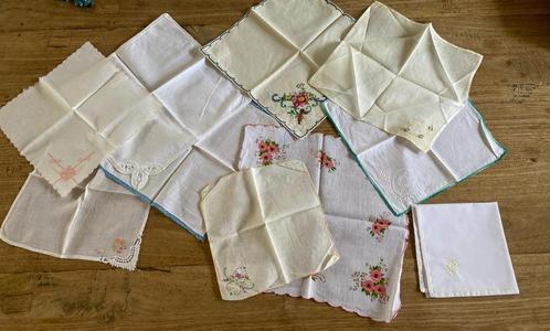 8 zakdoekjes en 2 servetten, Verzamelen, Overige Verzamelen, Nieuw, Ophalen of Verzenden