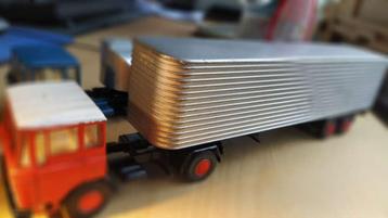 LION CAR DAF 2600 MET EUROTRAILER, I.Z.G.ST beschikbaar voor biedingen