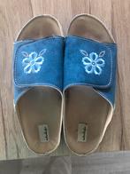 Naturlaüfer blauwe slippers maat 42, Kleding | Dames, Schoenen, Ophalen of Verzenden, Gedragen, Blauw, Slippers