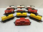 FLEISCHMANN LOKJE 1306 9 X  BLIKKEN  TANK WAGONS ESSO SHELL, Gelijkstroom, Verzenden, Fleischmann, Gebruikt