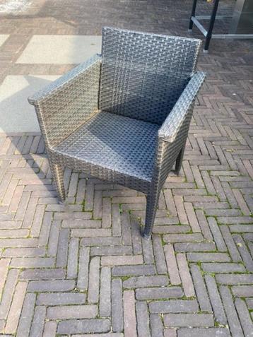 terrasstoelen beschikbaar voor biedingen