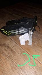 Voetbalschoenen nw Adidas puma, Maat XS of kleiner, Ophalen of Verzenden, Zo goed als nieuw, Schoenen