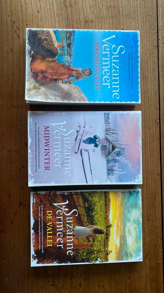3 boeken Suzanne Vermeer: Nachtvlucht, Midwinter, De Vallei,, Boeken, Romans, Nieuw, Nederland, Ophalen of Verzenden