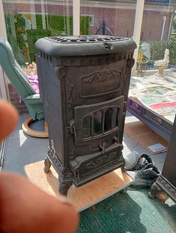leuk houtkacheltje echt een gezellige brander beschikbaar voor biedingen
