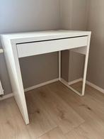 Bureau Micke, Huis en Inrichting, Ophalen, Zo goed als nieuw, Bureau