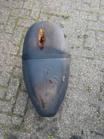 Zip zadel kapot + buddybak ideaal voor custom of project beschikbaar voor biedingen