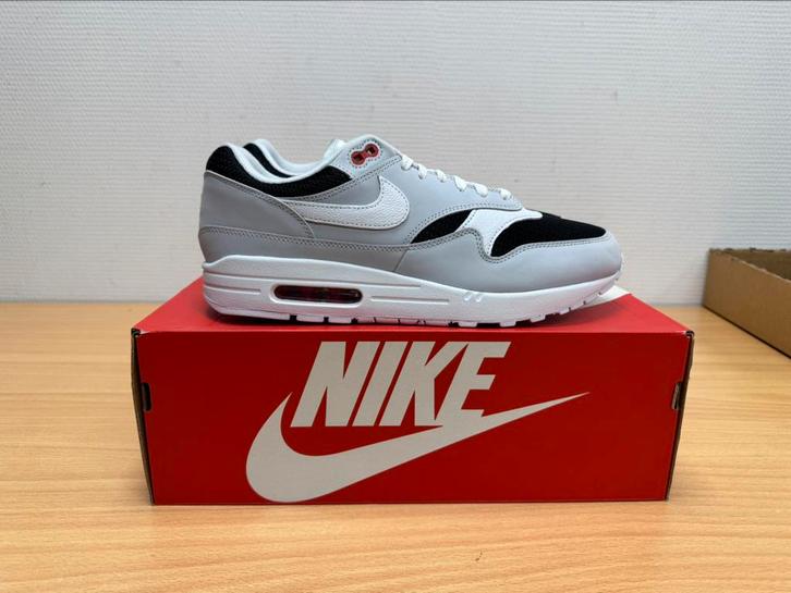 Nike Air Max 1 Urawa 45,5 45.5 Nieuw, Kleding | Heren, Schoenen, Nieuw, Sneakers of Gympen, Zwart, Ophalen of Verzenden