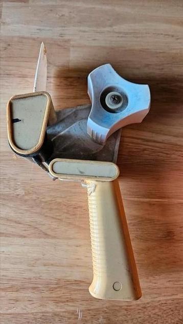 Tape dispenser plakband apparaat beschikbaar voor biedingen
