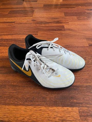 Nike Phantom zaalvoetbalschoenen mt 34 beschikbaar voor biedingen