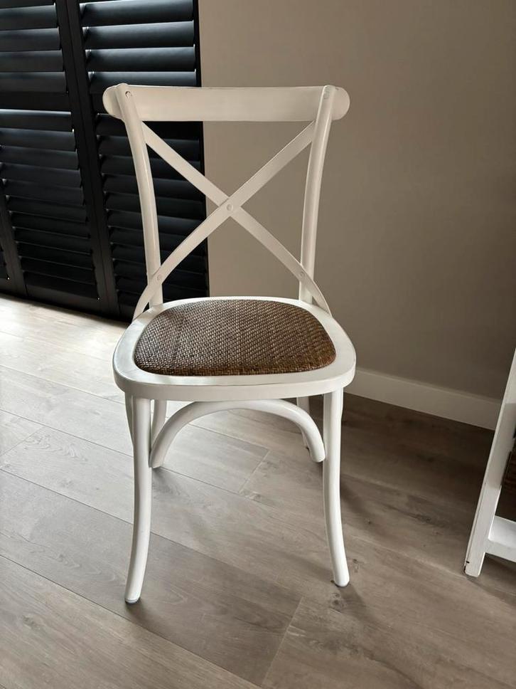 Eetkamerstoelen, wit met gevlochten zitting., Huis en Inrichting, Stoelen, Zo goed als nieuw, Hout, Wit, Ophalen