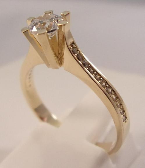 Massief 14 karaat gouden damesring (verlovings-/trouwring), Sieraden, Tassen en Uiterlijk, Ringen, Zo goed als nieuw, Dame, 17 tot 18