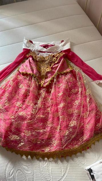 Prachtige prinsessenjurk 120 beschikbaar voor biedingen