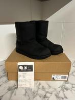 Z.g.a.n.Originele Uggs maat 35 met bon 12-2022, Ophalen of Verzenden, Zo goed als nieuw, Zwart