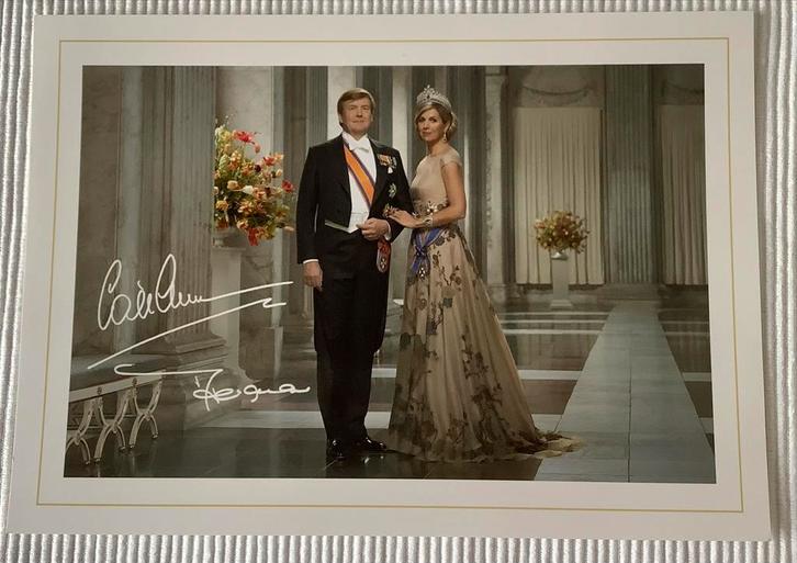Foto Koningspaar Willem-Alexander & Máxima officiële foto, Verzamelen, Koninklijk Huis en Royalty, Zo goed als nieuw, Kaart, Foto of Prent