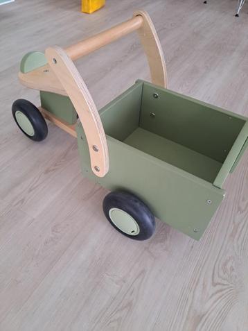 Houten loopwagen met bak  beschikbaar voor biedingen