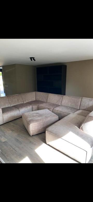 Stoffen Poef - Zo Goed Als Nieuw! beschikbaar voor biedingen