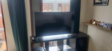 CHIQ 4K Smart TV 43Inch beschikbaar voor biedingen