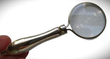 Loep of vergrootglas, verzilverd of zilver kleur. Antiek loo beschikbaar voor biedingen