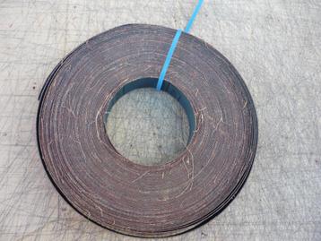 Rol Norton schuurlinnen 30 mm breed zie foto,s beschikbaar voor biedingen
