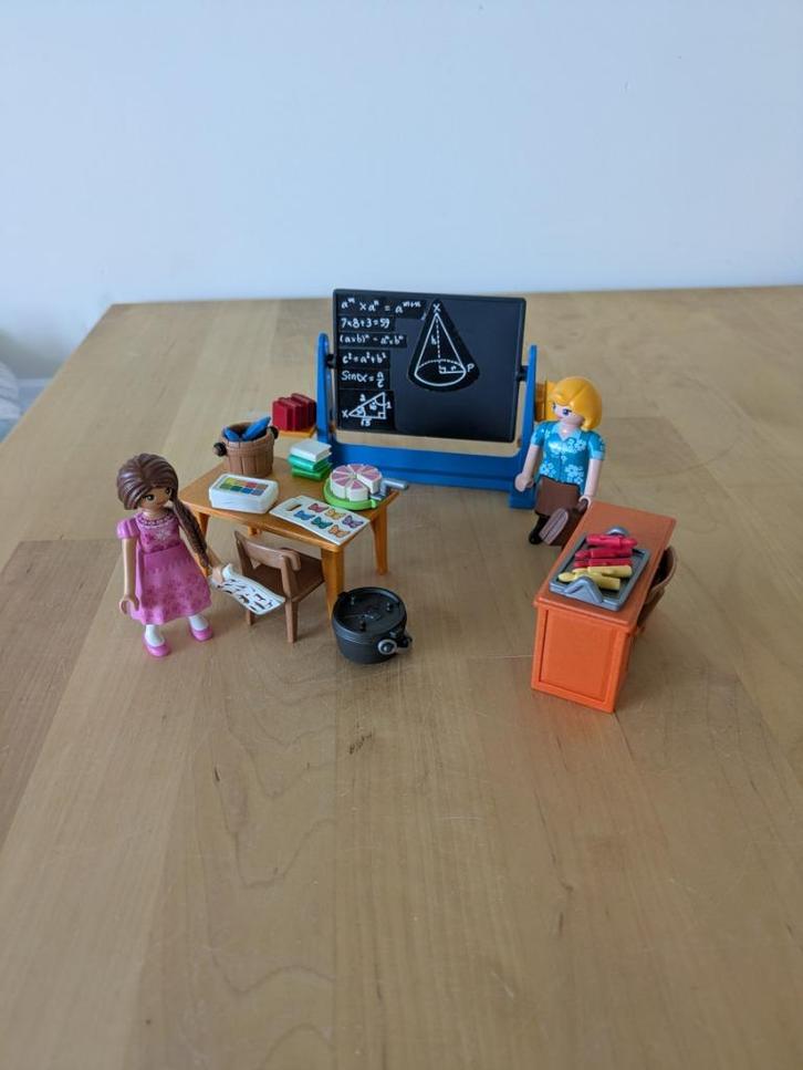 70121 	PLAYMOBIL Spirit De klas van Mevrouw Flores, Kinderen en Baby's, Speelgoed | Playmobil, Zo goed als nieuw, Complete set