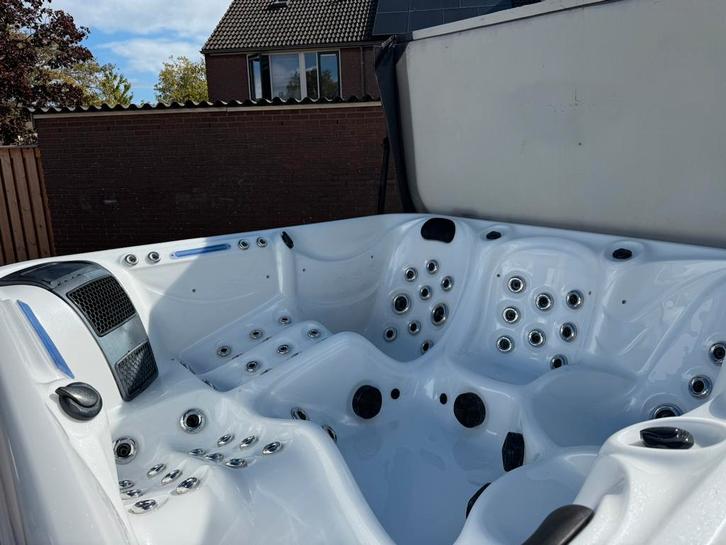 Balboa jacuzzi, Tuin en Terras, Bubbelbaden en Hottubs, Zo goed als nieuw, Verzenden