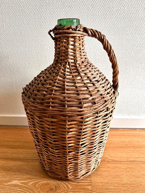 Oude Zweedse gistfles in rieten mand, Antiek en Kunst, Curiosa en Brocante, Ophalen of Verzenden