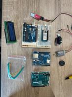 Diverse arduino bordjes met accesoires, Hobby en Vrije tijd, Ophalen of Verzenden, Zo goed als nieuw