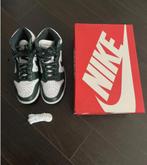 Nike dunk high green: Size 40, Ophalen of Verzenden