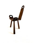 Vintage Brutalist tripod kruk ‘60, Ophalen of Verzenden, Zo goed als nieuw, Hout