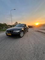 BMW 1-Serie 2.0 118D 2005 Zwart, Auto's, BMW, 1-Serie, Achterwielaandrijving, 1995 cc, 4 cilinders