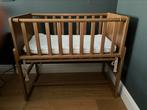 Petit Amélie: 2-IN-1 CO SLEEPER ‘Nuage’ in kleur Walnoot, Kinderen en Baby's, Babywiegjes en Ledikanten, Ophalen, Zo goed als nieuw