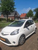 Toyota Aygo 1.0 12V Vvt-i 5DRS 2014 Wit, Auto's, Toyota, Origineel Nederlands, Te koop, Benzine, 4 stoelen