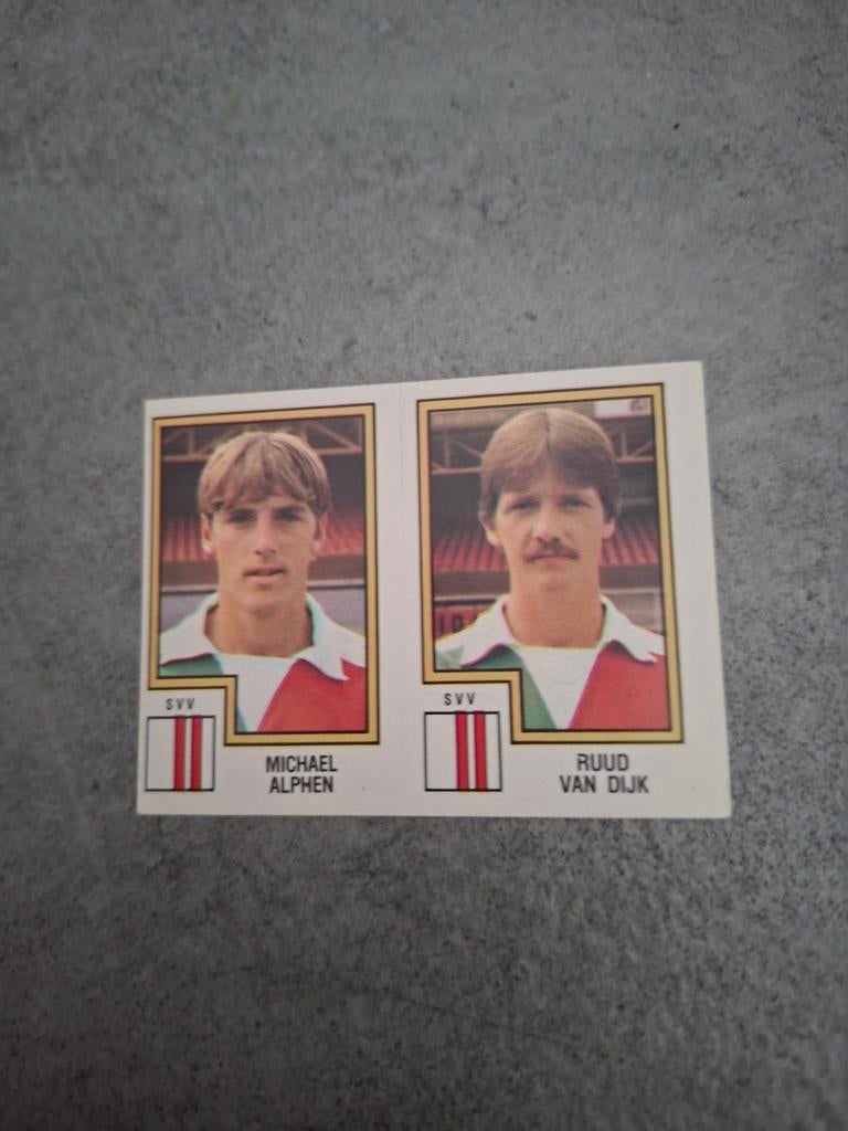 Panini sticker Voetbal 83. Spelers Alphen/Van Dijk SVV., Verzenden, Zo goed als nieuw, Sticker