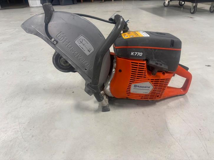2x husqvarna k770 doorslijper bandenzaag zo goed als nieuw, Doe-het-zelf en Verbouw, Gereedschap | Overige machines, Zo goed als nieuw