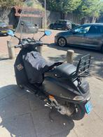 Vespa s (MOET WEG), Ophalen, Gebruikt