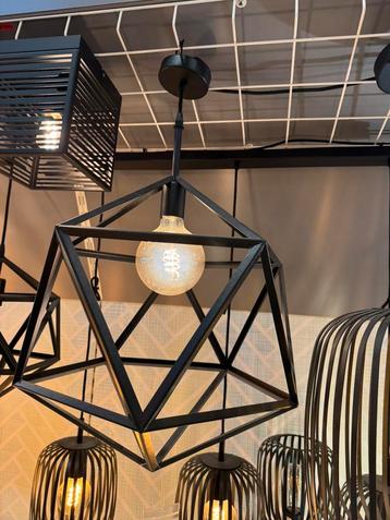 3 x talellamp en 1 x hanglamp E27 beschikbaar voor biedingen