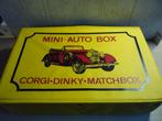 Mini Auto Box Autokoffertje met 34 auto's Matchbox Corgi, Hobby en Vrije tijd, Ophalen of Verzenden, Gebruikt, Auto