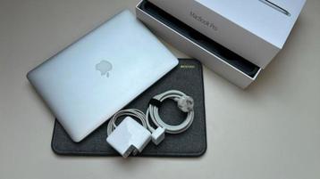 Macbook Pro 13" Retina 2015 - i5 8GB - 128GB -Nieuwe oplader beschikbaar voor biedingen