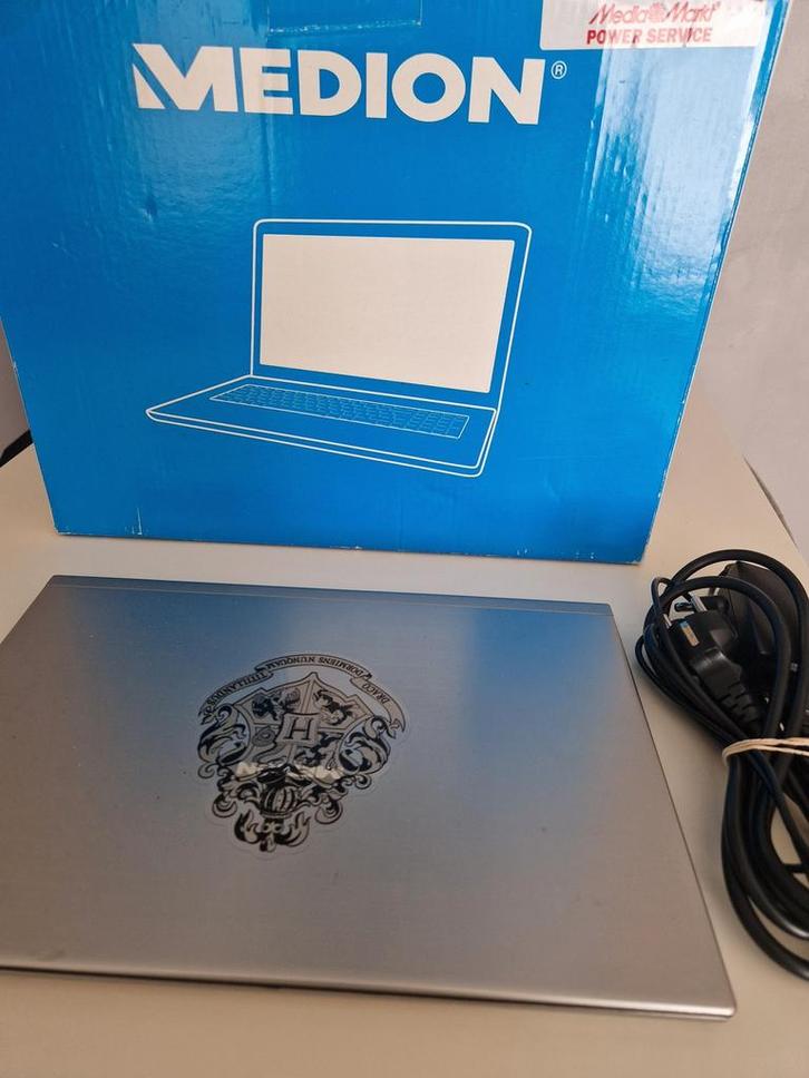 Medion laptop, Computers en Software, Windows Laptops, Gebruikt, 2 tot 3 Ghz, Qwerty, Ophalen