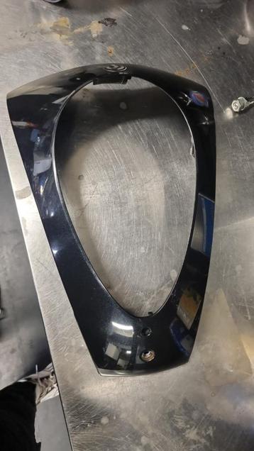 Voorkap Sym Mio Zwart Origineel  beschikbaar voor biedingen