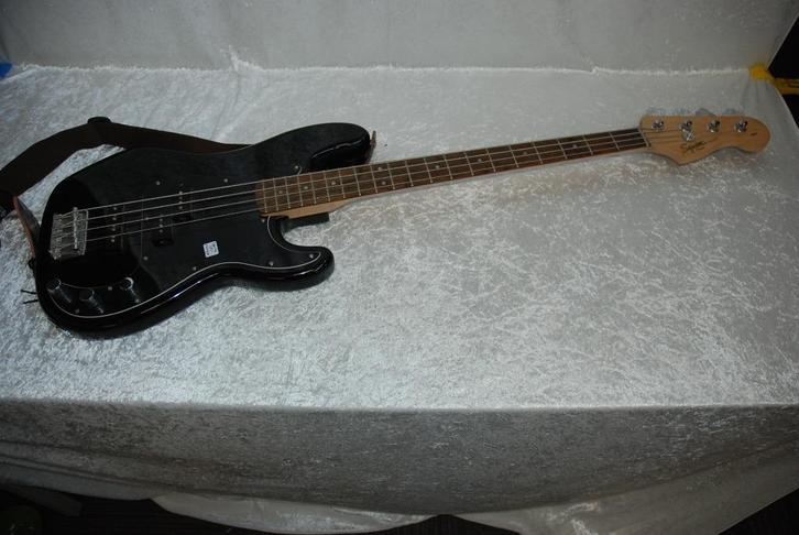 Squier  Precision bas, jazz element, Affinity serie,, Muziek en Instrumenten, Instrumenten | Onderdelen, Gebruikt, Elektrische basgitaar