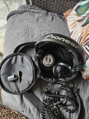 Mooie Pioneer SE-DJ 5000 professionele DJ hoofdtelefoons... beschikbaar voor biedingen
