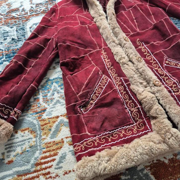 Vintage Afghaanse Jas - Rood Leer & Echt wol, Kleding | Dames, Jassen | Winter, Gedragen, Rood, Ophalen of Verzenden