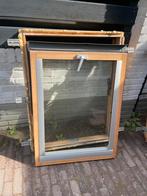 Dakramen 82x60, 2 stuks, Doe-het-zelf en Verbouw, Ophalen, Gebruikt, Minder dan 75 cm, Raamkozijn