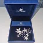 Swarovski zilverkleurige broche, Verzamelen, Swarovski, Ophalen of Verzenden, Sieraad of Horloge