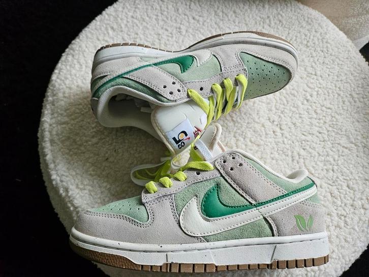Nike dunk low nieuw 38, Kleding | Dames, Schoenen, Zo goed als nieuw, Sneakers of Gympen, Ophalen of Verzenden